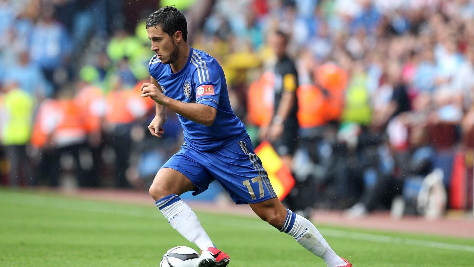 “全民全运”燃动新疆—四季滑雪场迎客来