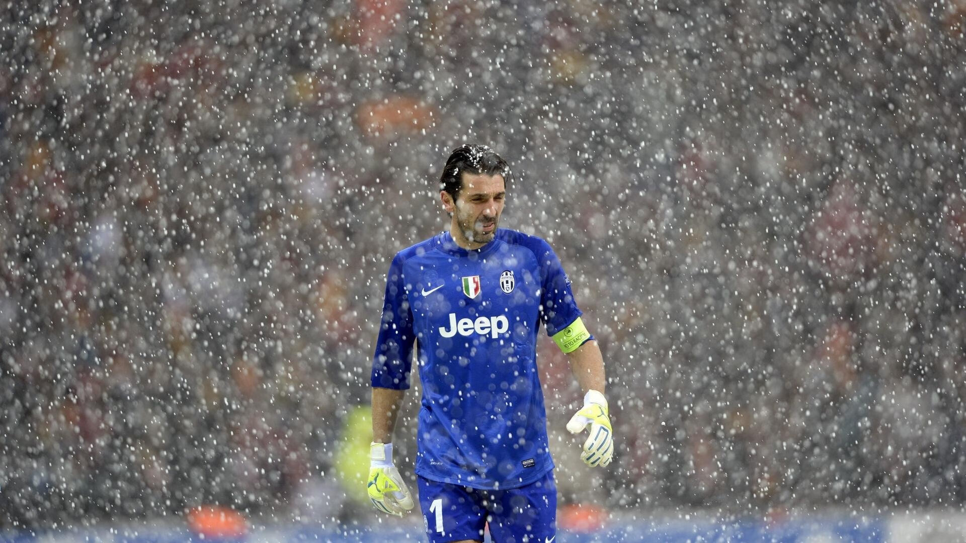 米兰体育官网-切尔西欧冠出线形势复杂，2-2战平卡拉巴赫，难以保持优势，切尔西时隔9年 第二次捧起欧冠奖杯